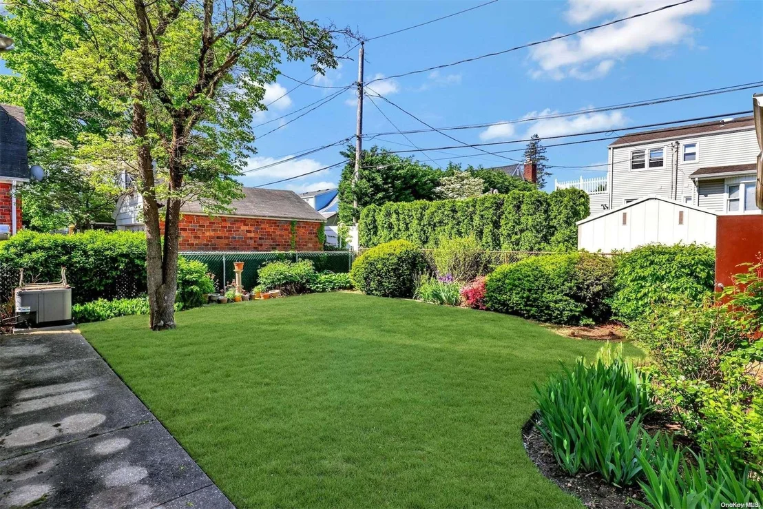 Photo of 525 Concord Avenue