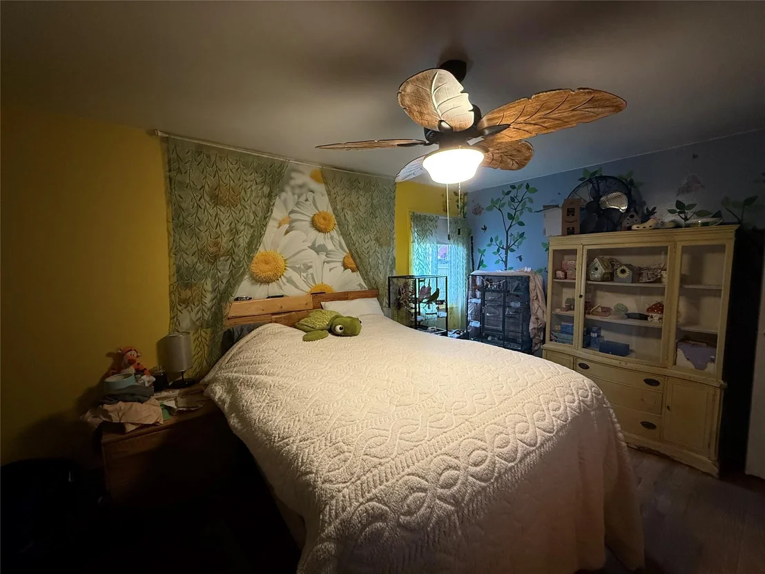 Photo of 9 Montgomery Avenue