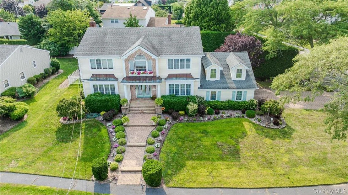 Photo of 150 Harborview Drive