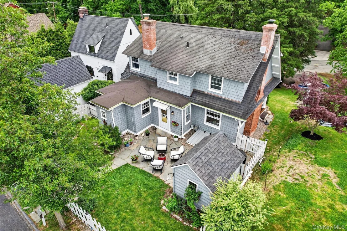 Photo of 18 Mountain Road