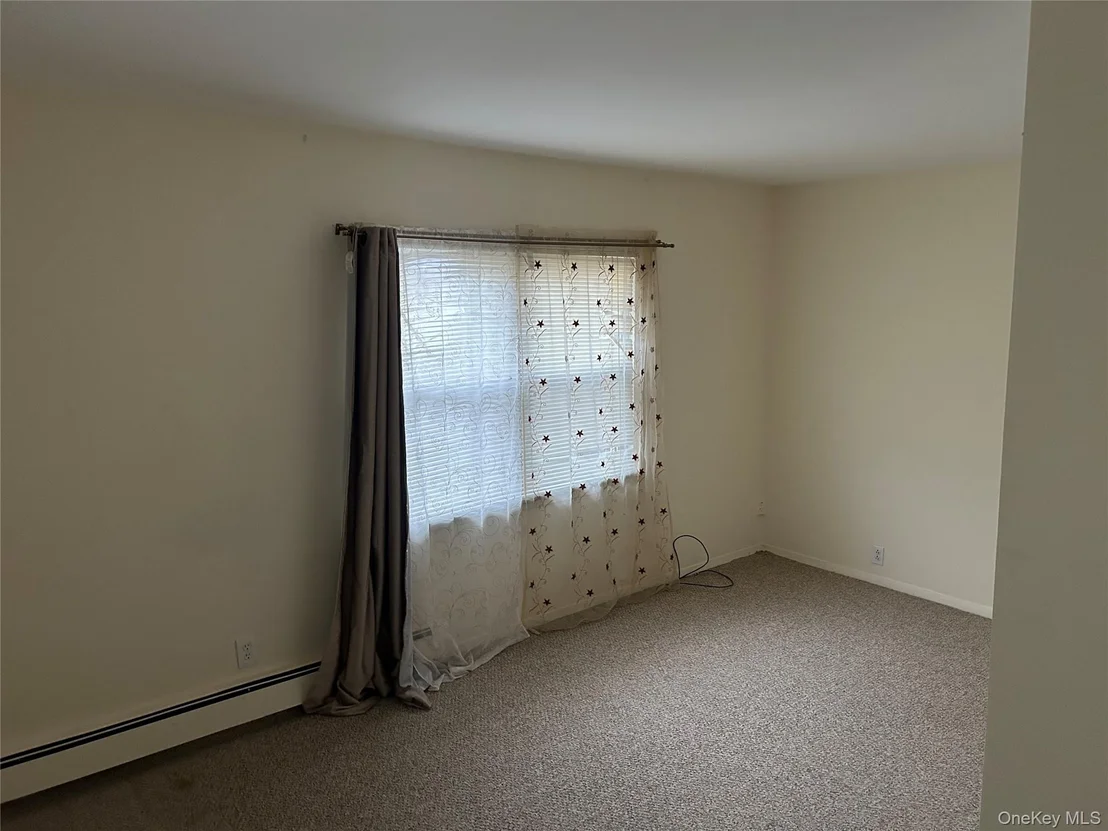 Photo of 155 Dahlia Drive