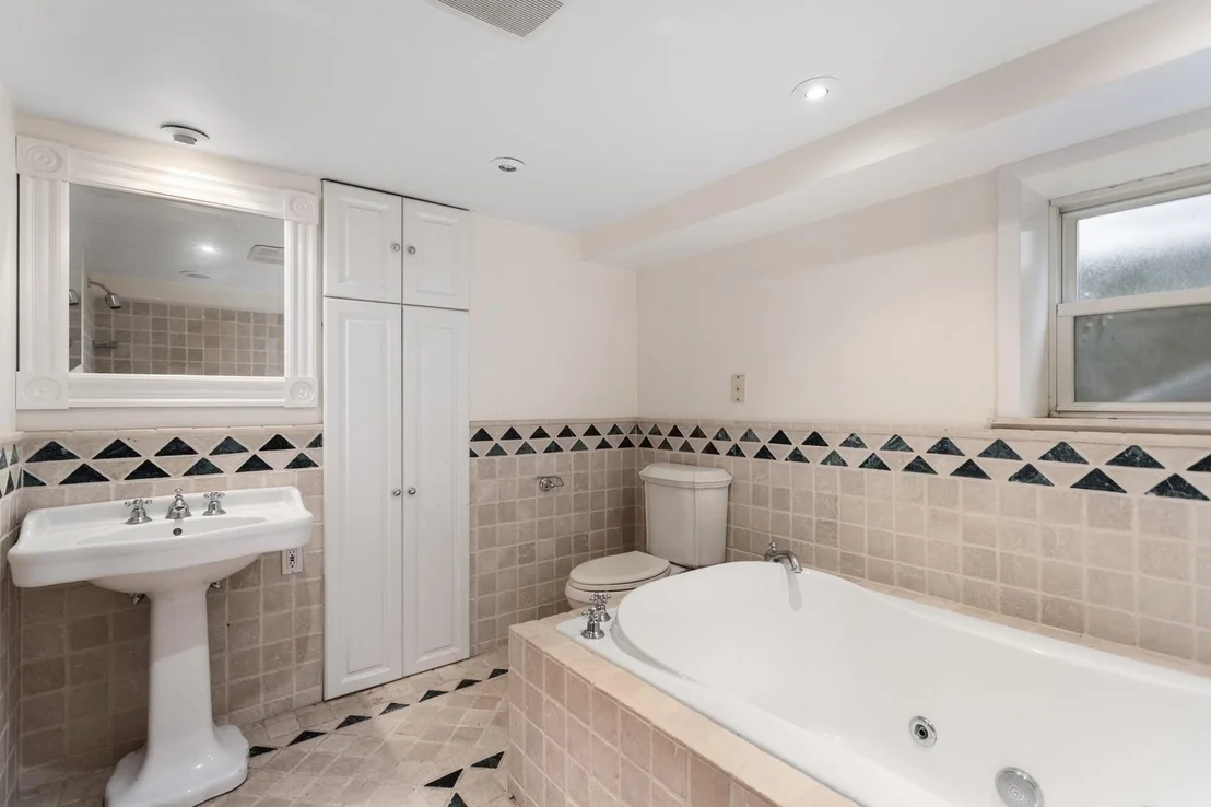 Photo of 21 Hemlock Road
