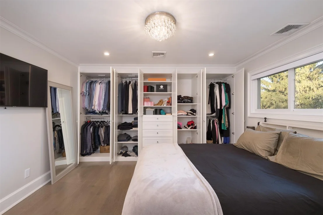Photo of 6 Hubbard Circle