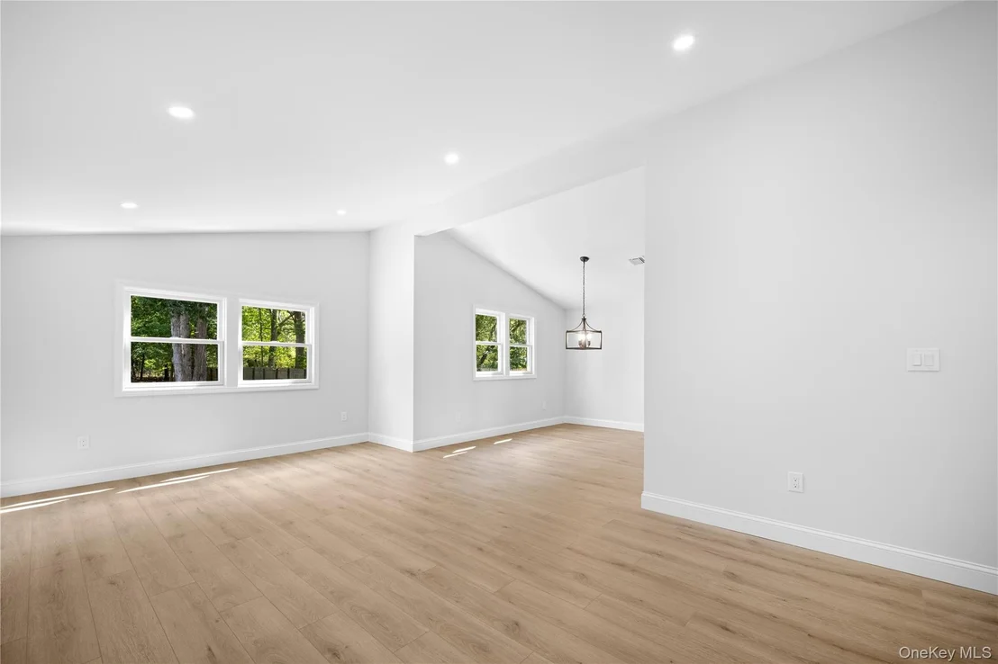 Photo of 87 Cranford Boulevard
