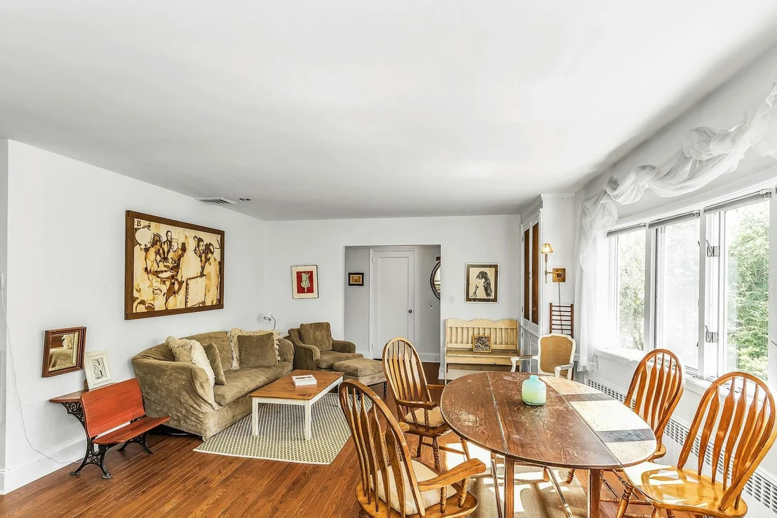Photo of 140 Mitchell Avenue
