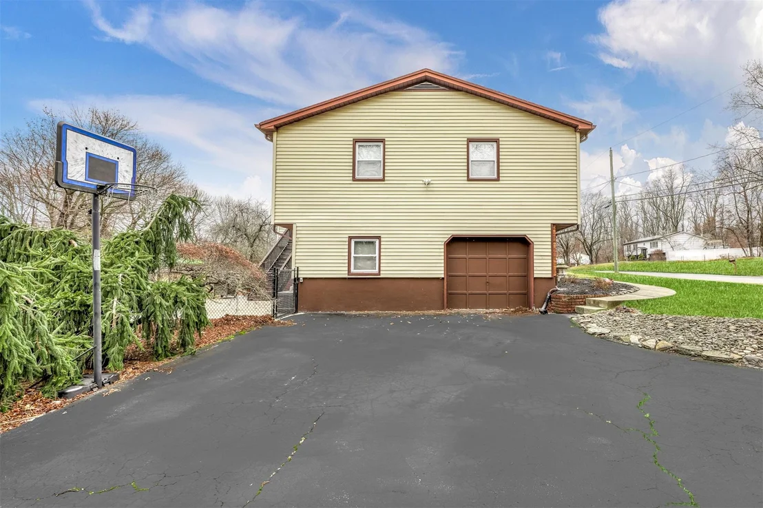 Photo of 9 Ackerman Avenue