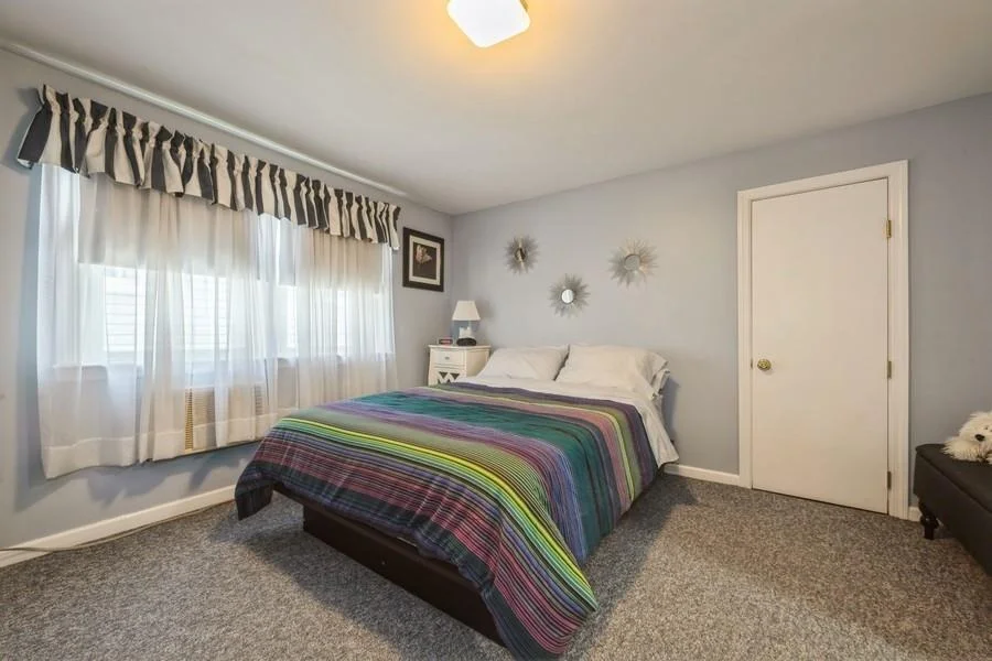 Photo of 1050 Lakeside Place