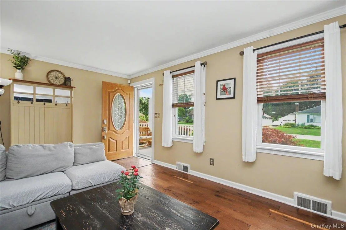 Photo of 9 Mansion Drive