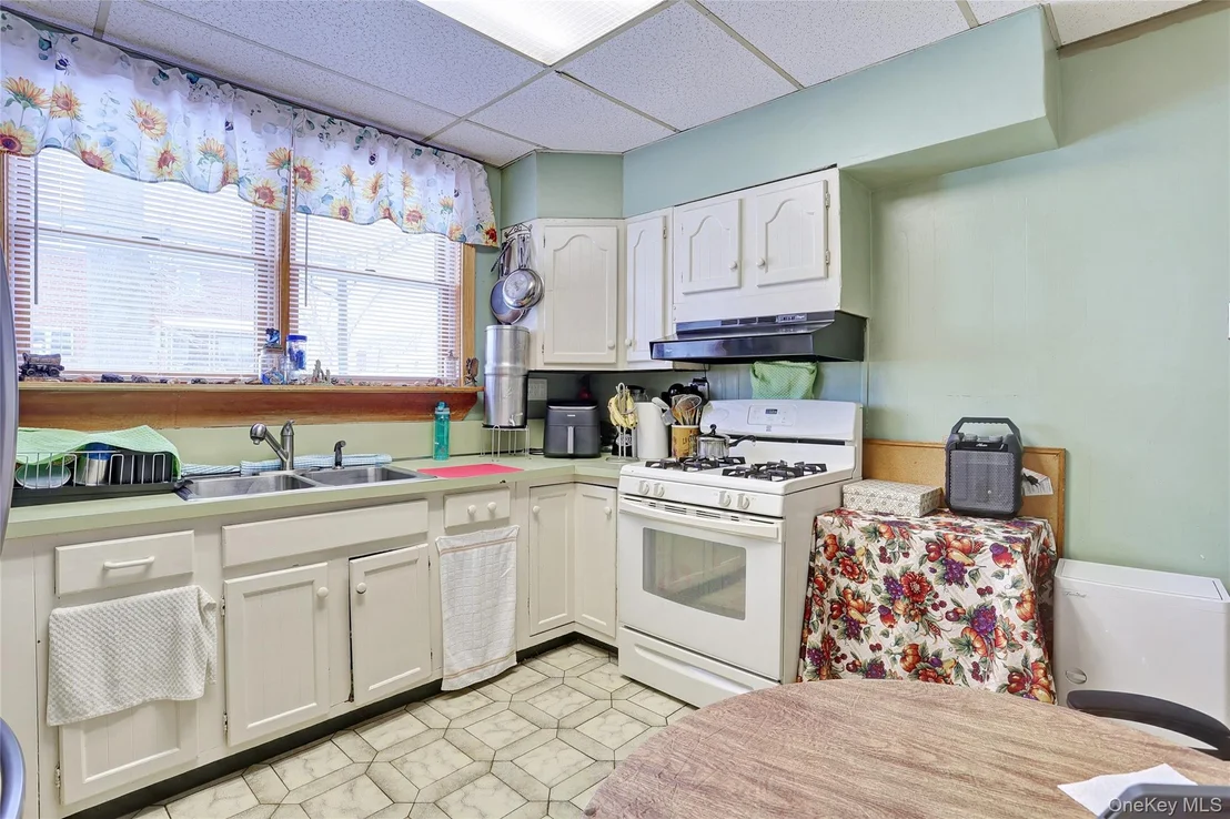 Photo of 721 Vincent Avenue