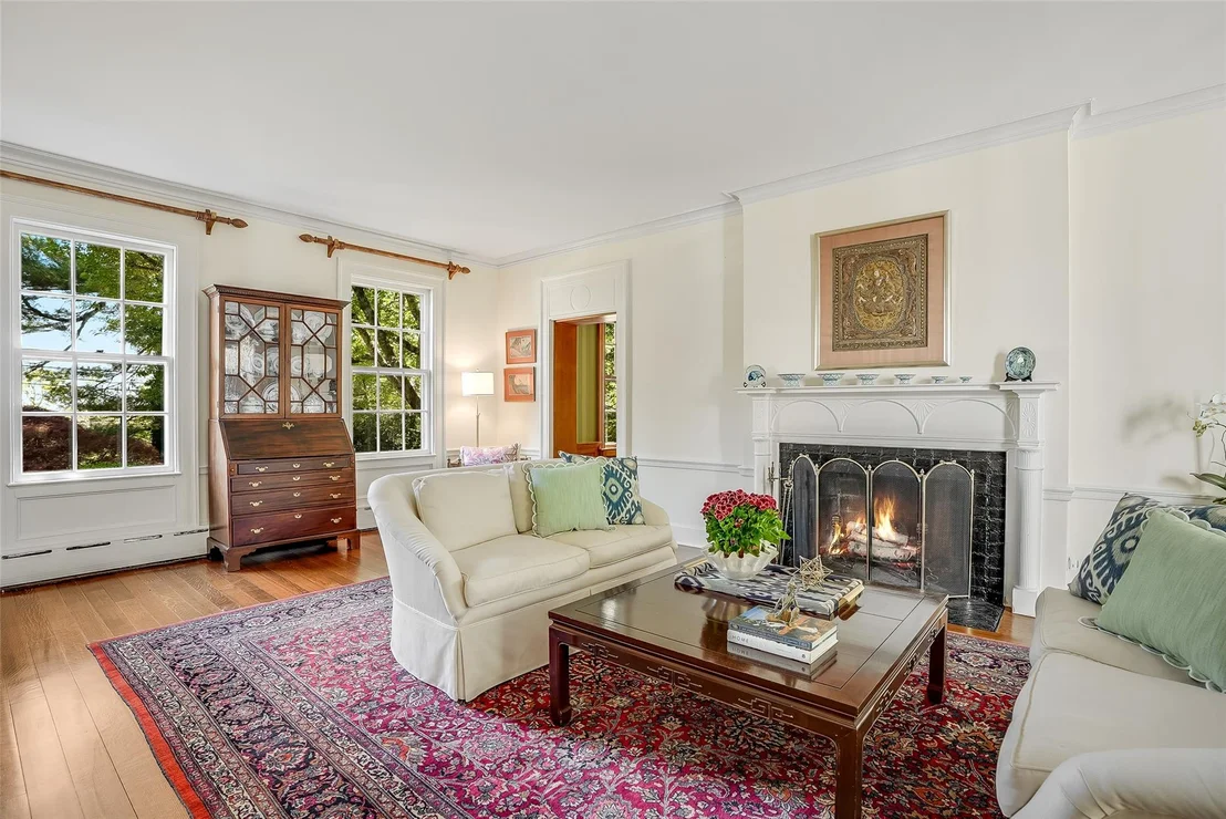 Photo of 472 Purchase Street