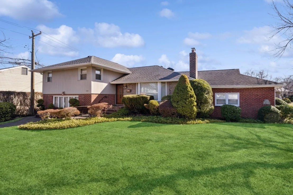 Photo of 105 Kate Drive