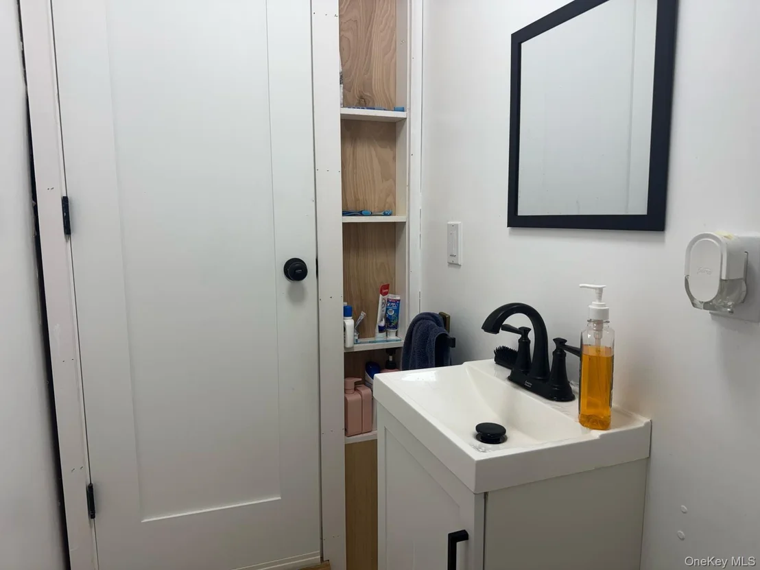 Photo of 172 N Ocean Avenue