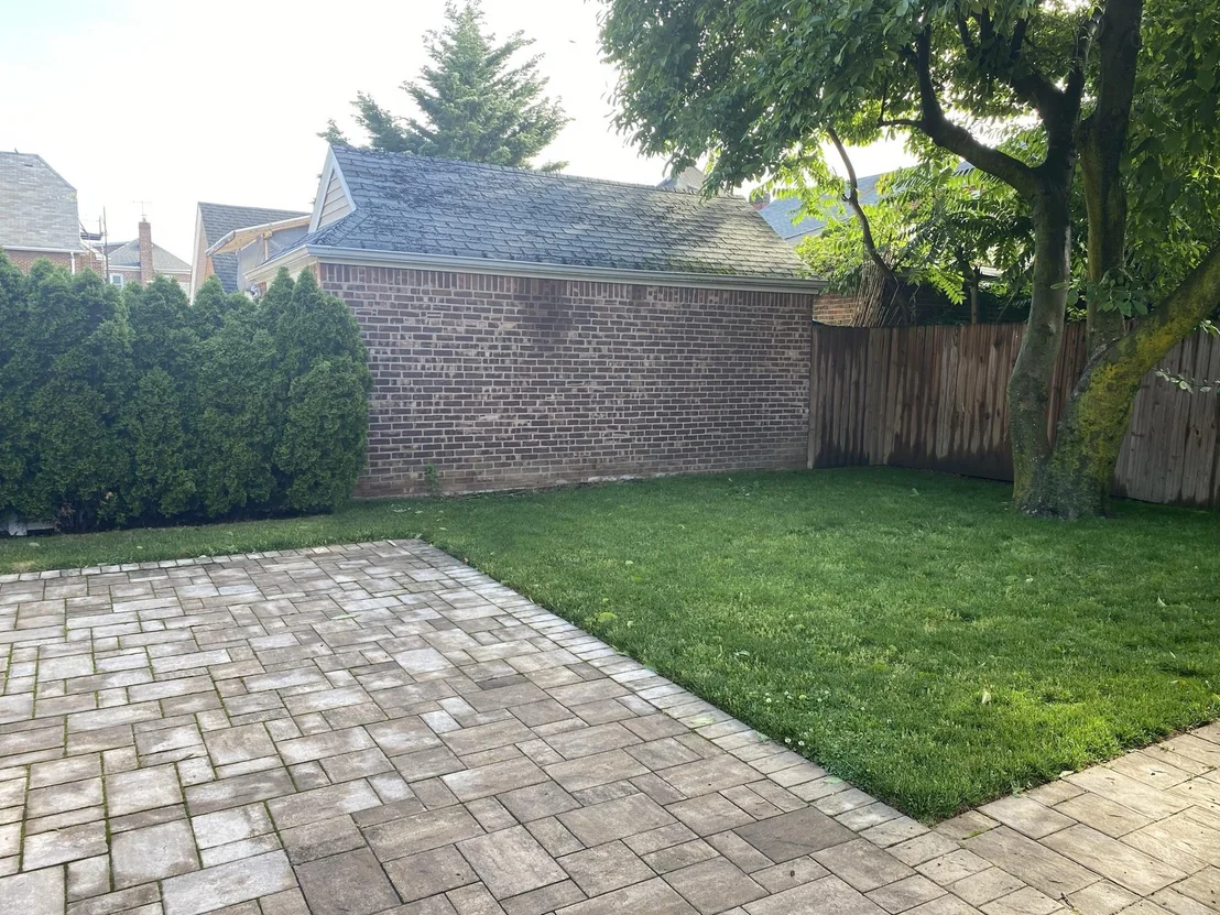 Photo of 4725 159th Street