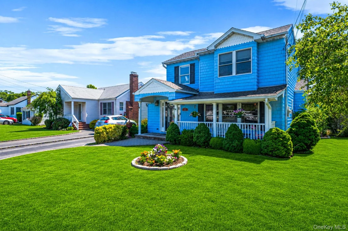 Photo of 61 N Ocean Avenue