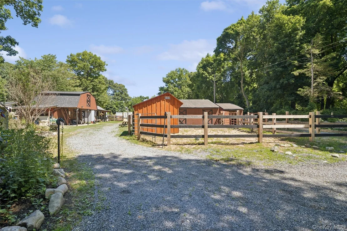 Photo of 14 Loft Road
