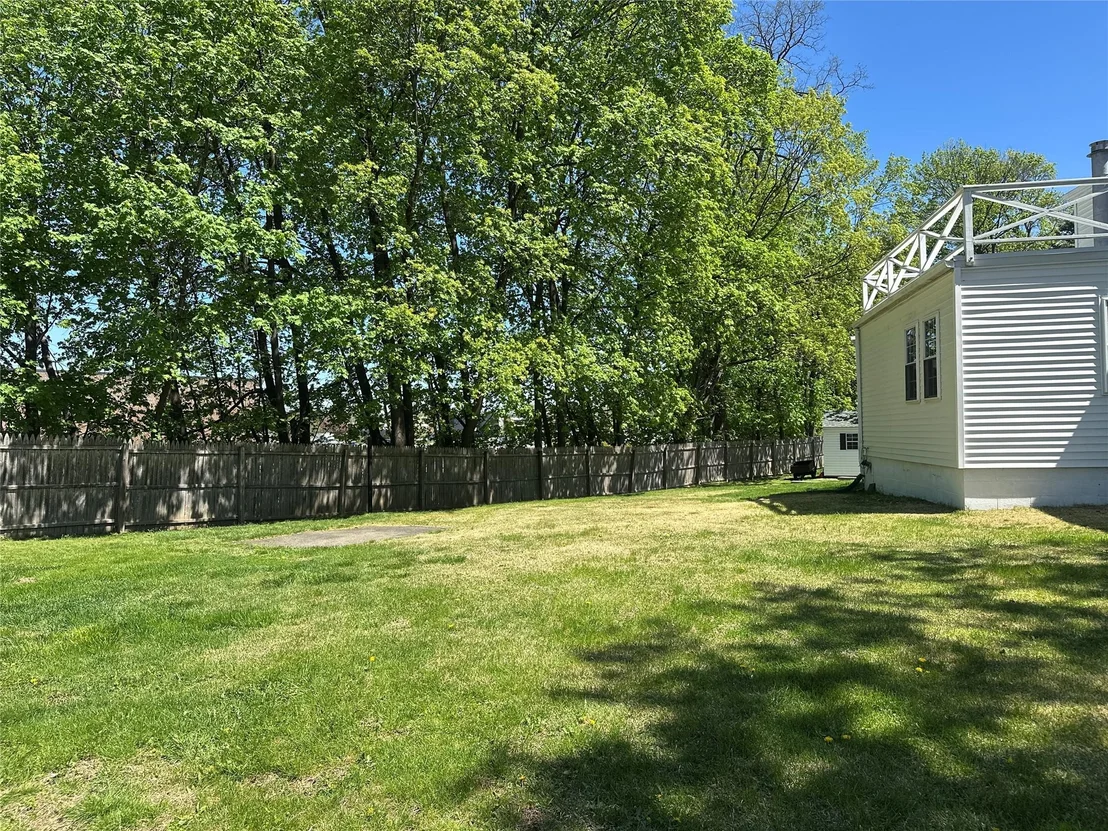 Photo of 8 Van Siclen Drive