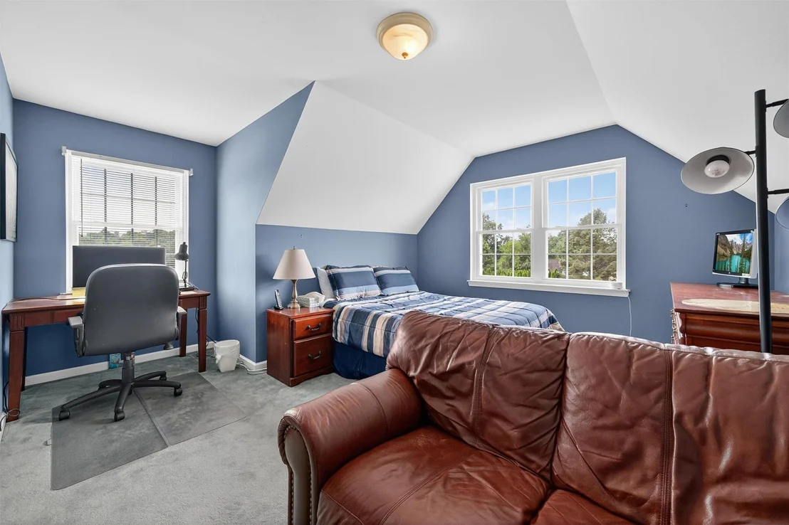 Photo of 106 Maple Avenue