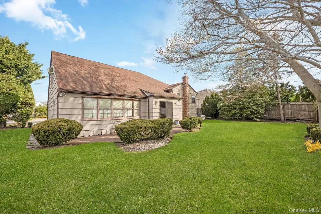 Photo of 1954 Brook Park Drive