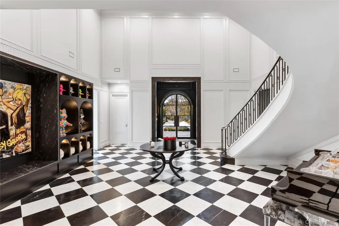 Photo of 18 Evergreen Way
