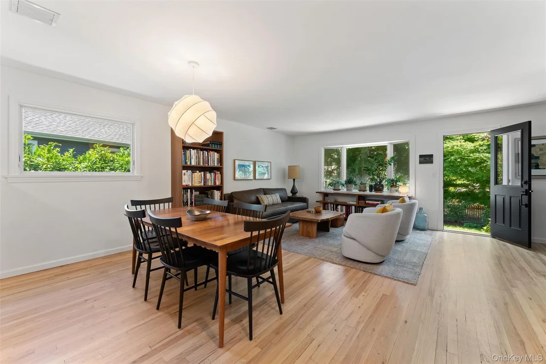 Photo of 170 Crest Drive