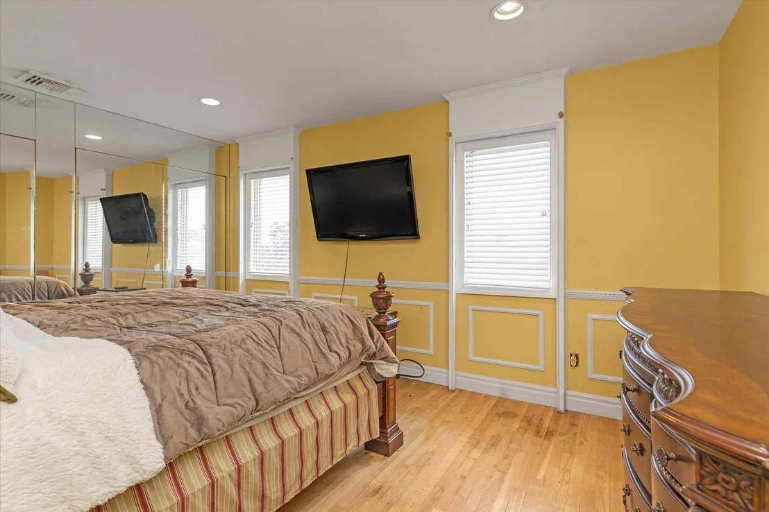Photo of 2940 Lee Place