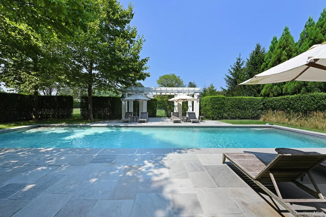Photo of 73 Park Drive S
