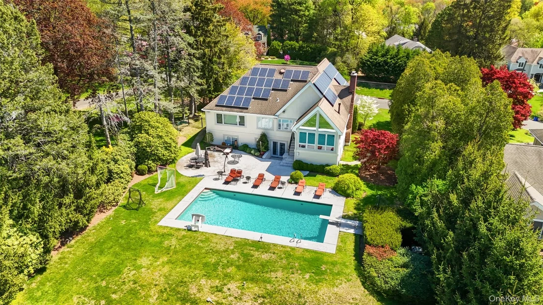 Photo of 33 Hillandale Road