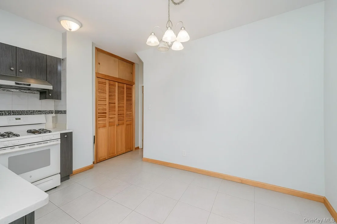 Photo of 1126 70th