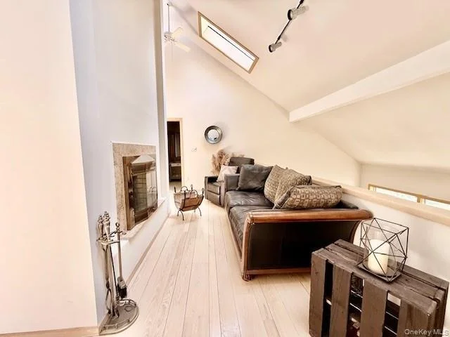 Photo of 19 Carmen View Drive