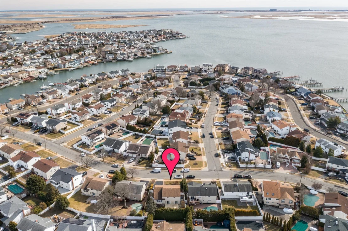 Photo of 2491 Malibu Road