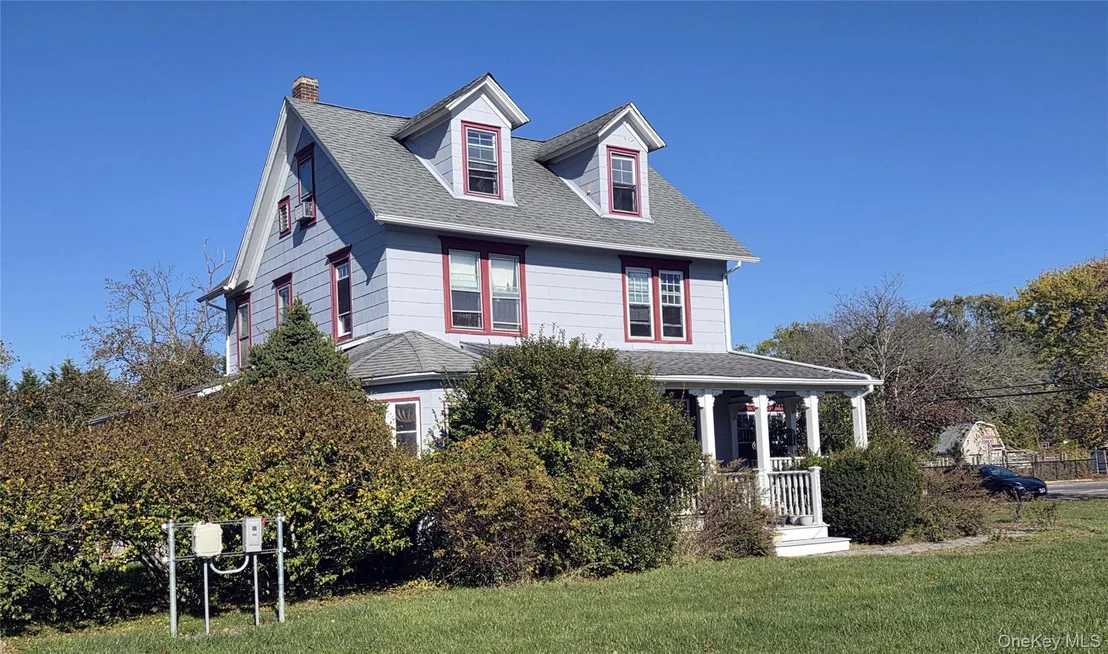 Photo of 366 Rider Avenue
