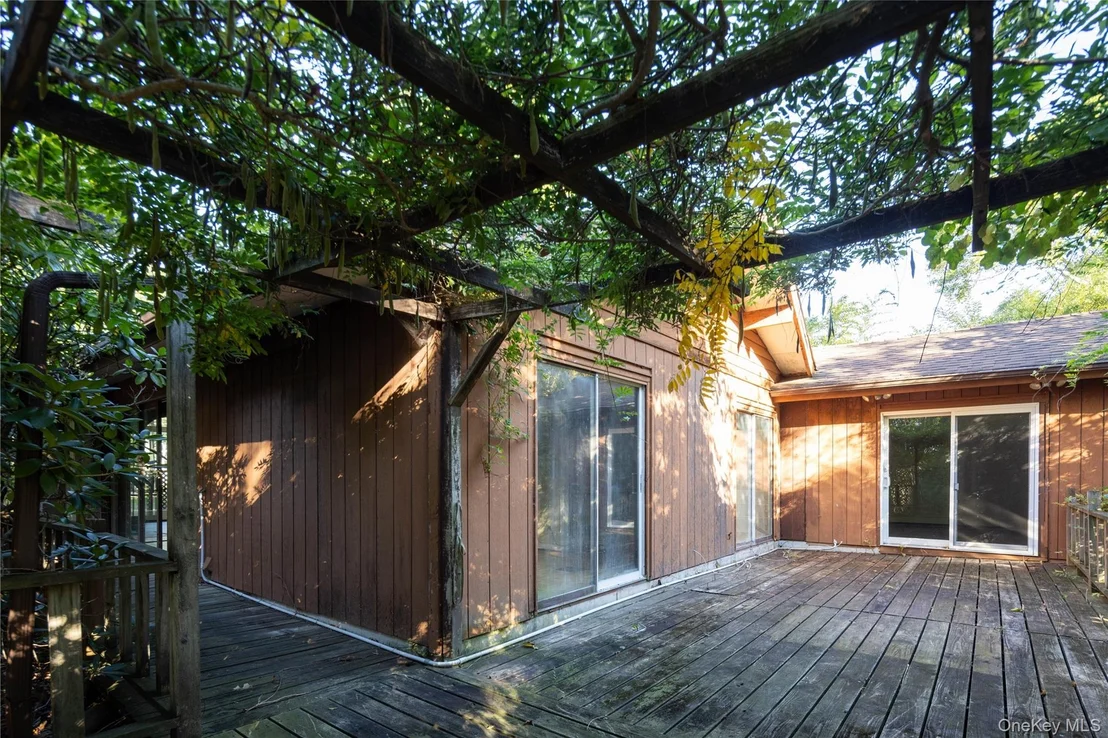 Photo of 15 Nautilus Drive
