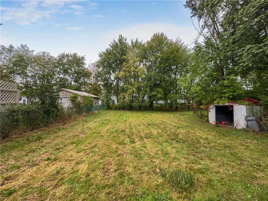 Photo of 35 Brookline Avenue