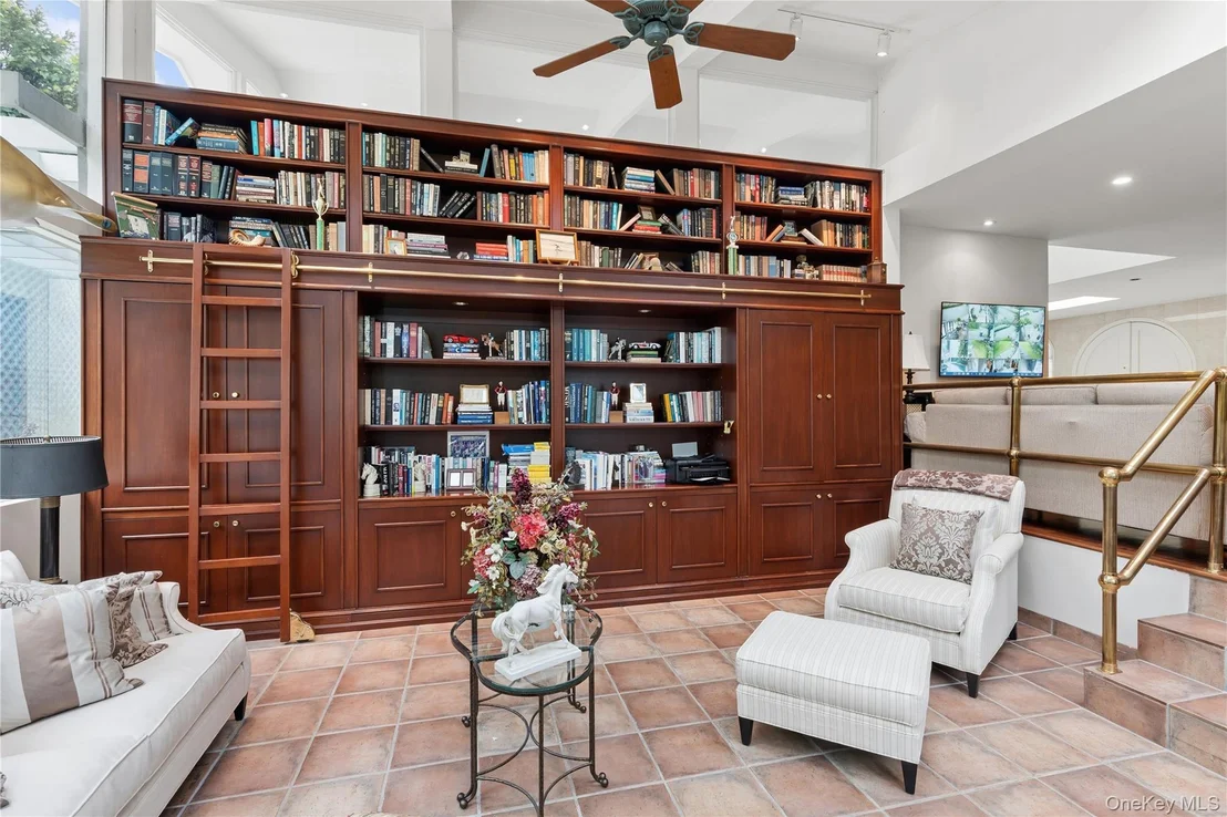 Photo of 247 Barrett Road