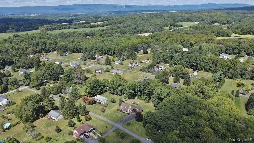 Photo of 138 Round Hill Road