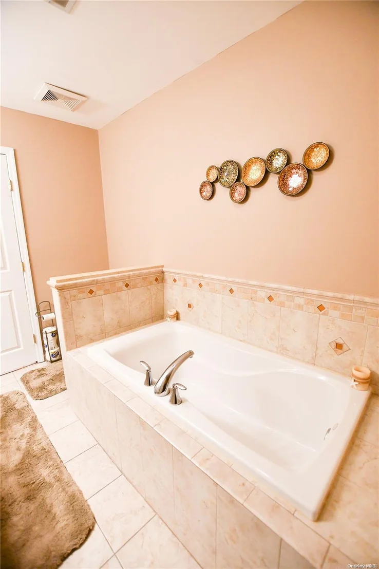 Photo of Unit 6 at 6 Eagle Circle