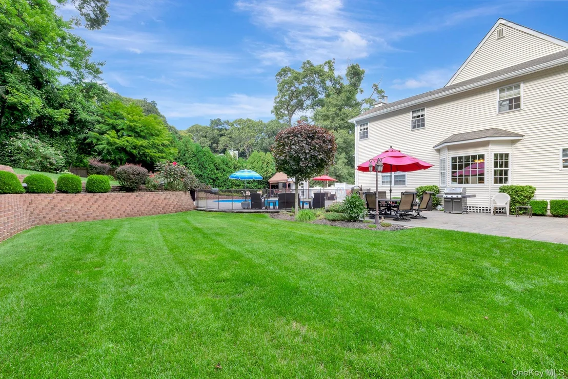Photo of 2835 N Wading River Road