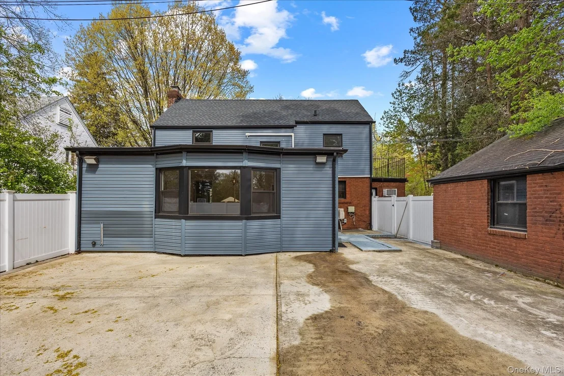Photo of 11 Brook Lane