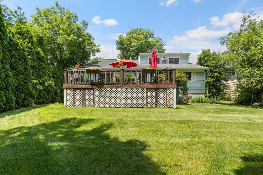 Photo of 13 Loewen Court
