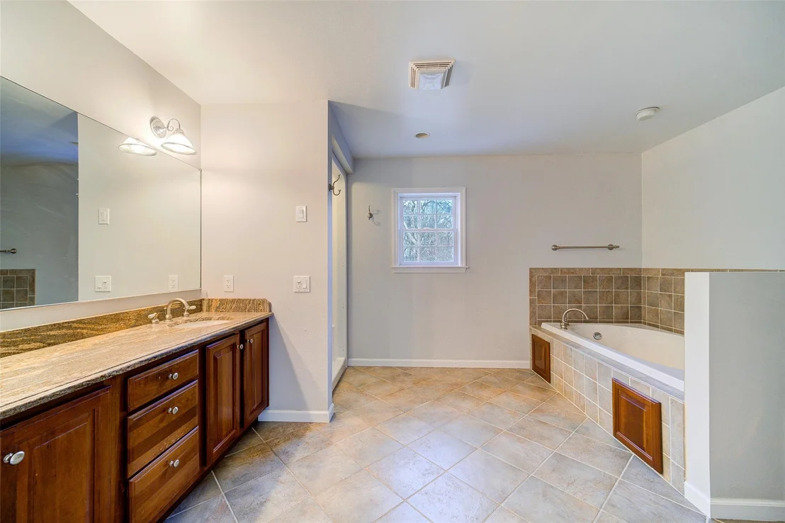 Photo of 16 Pheasant Run Road
