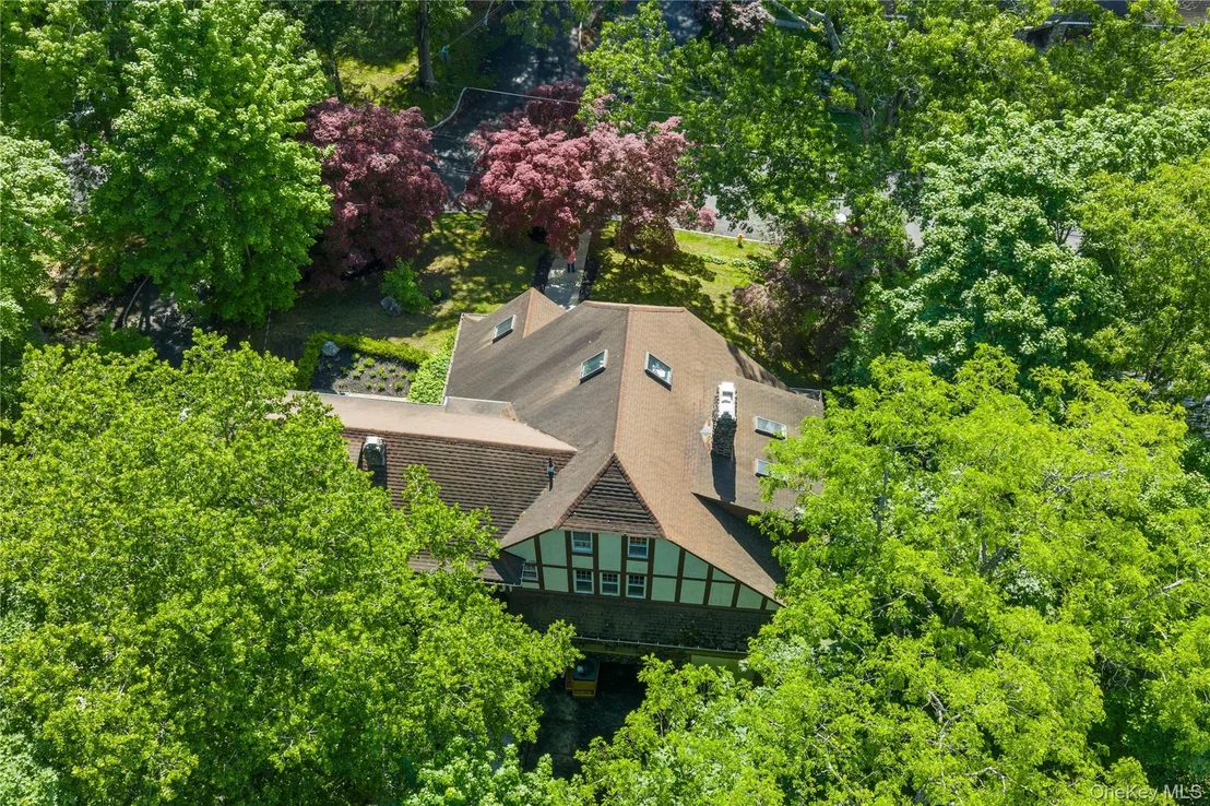 Photo of 13 Chadwick Road