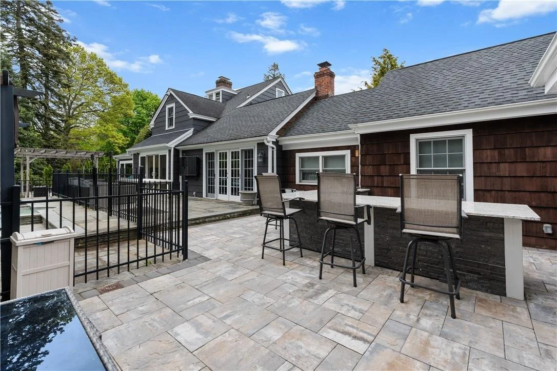 Photo of 55 Roe Avenue