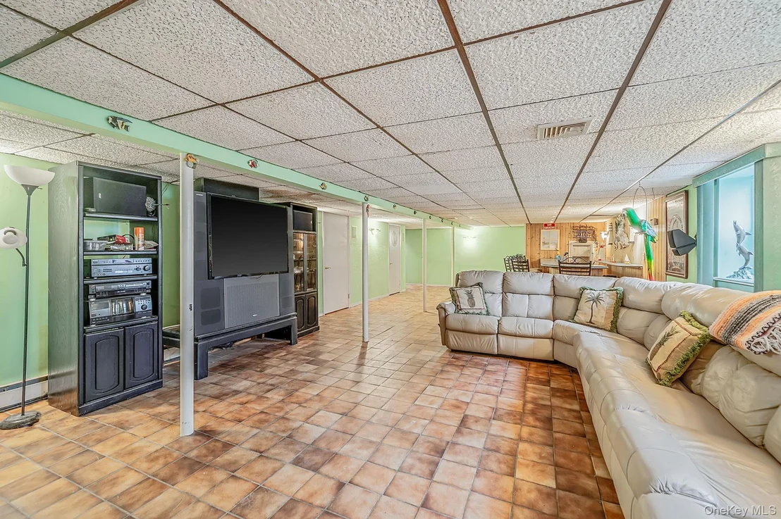Photo of 138 River Road