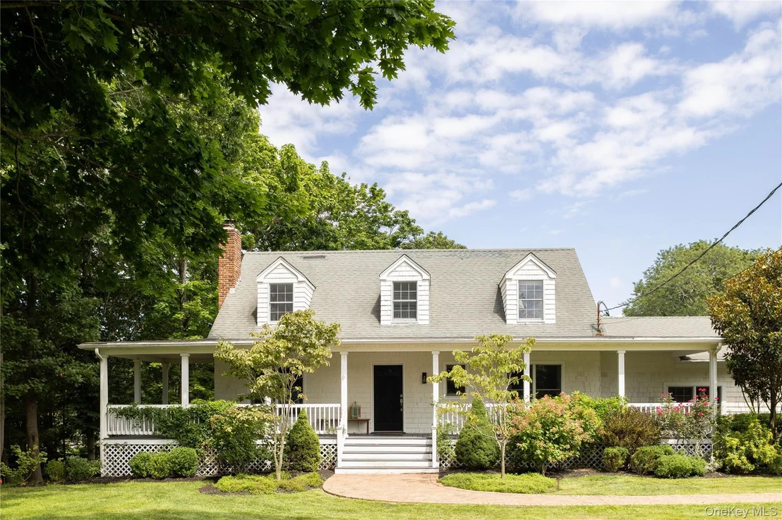 Photo of 184 Phillips Lane