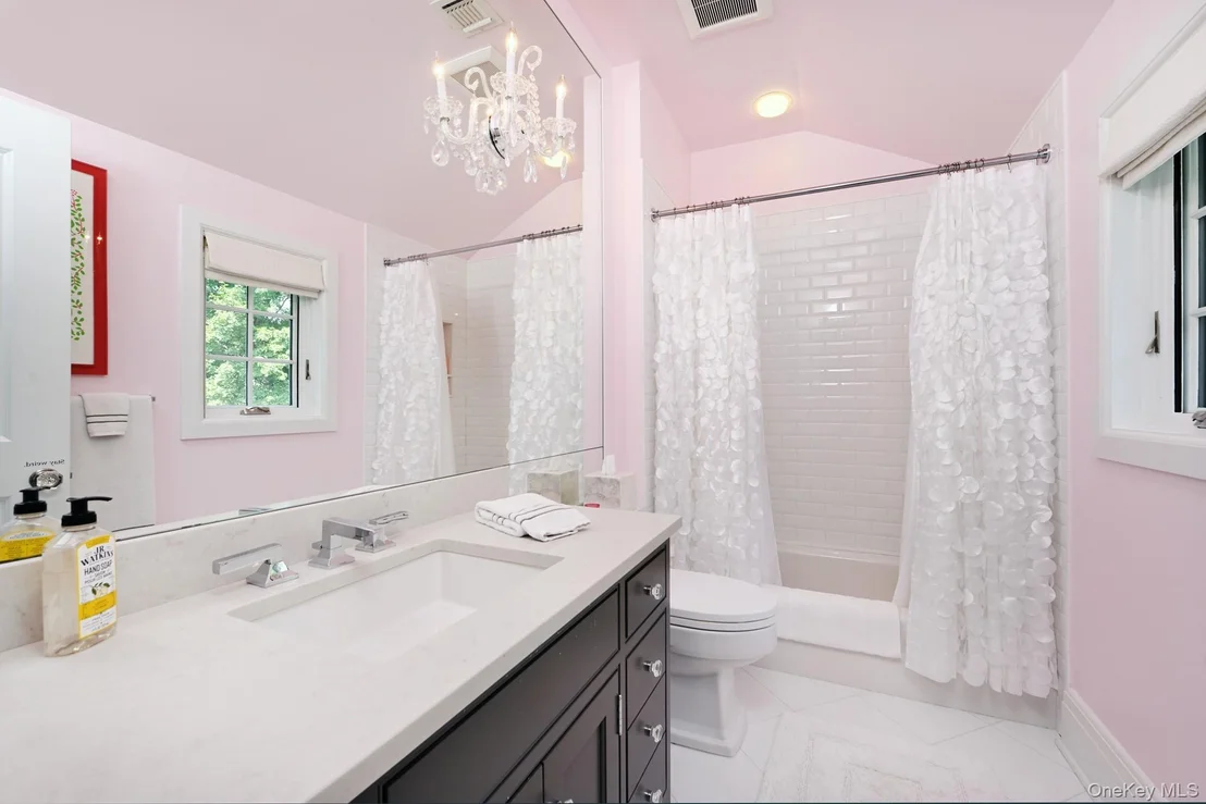 Photo of 73 Park Drive S