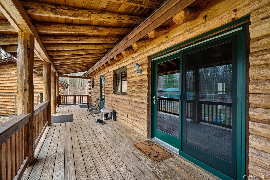 Photo of 563 Peenpack Trail