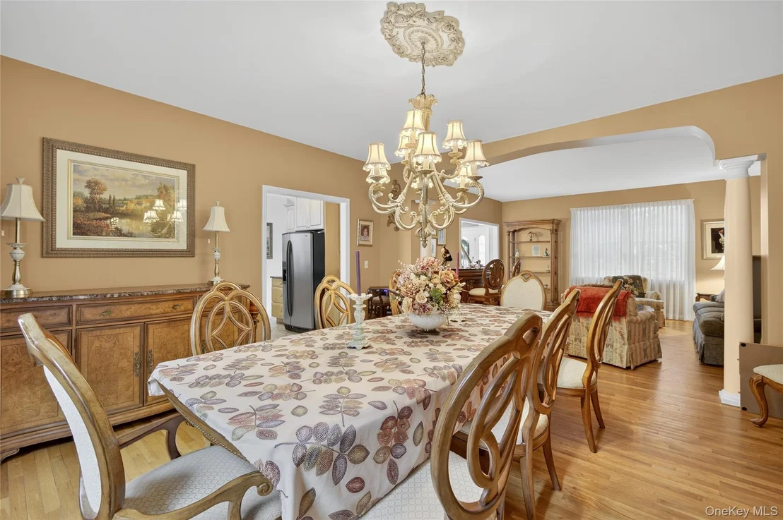 Photo of 14 Meadow Crest Drive