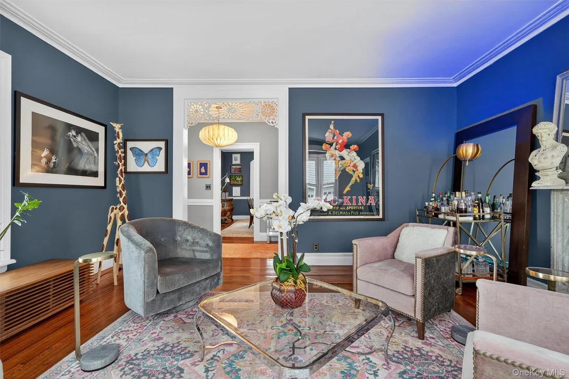 Photo of 1657 River Road