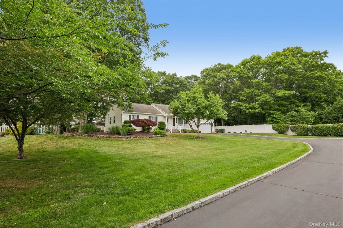 Photo of 42 Apex Drive
