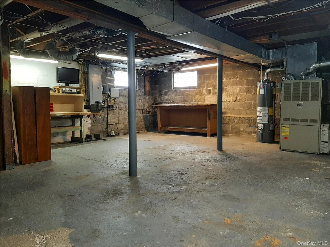 Photo of 309 Hooker Avenue